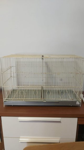Jaula para pájaros con separador y nido