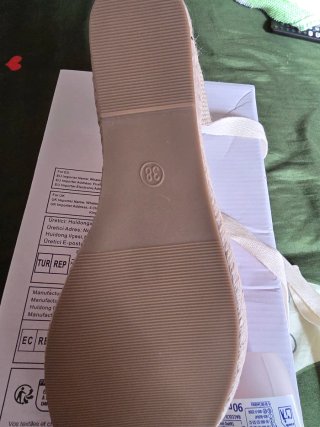 Alpargatas con cuña rojas