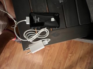 Cargador iPhone 1, 2, 3 , 4 Gen + Accesorios