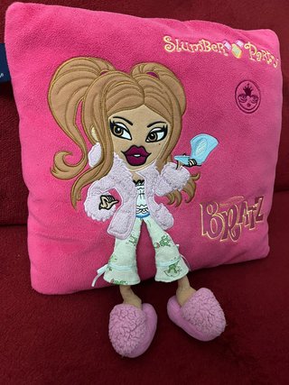 Cojín Bratz Yasmín Slumber Party