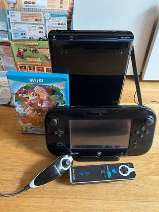 Consola Nintendo Wii U + Donkey Kong + Mario Kart