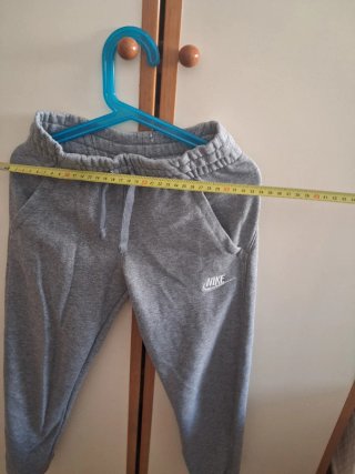 Pantalón de Chándal Nike Gris.