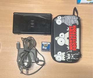 Nintendo DS Lite Negra + Accesorios