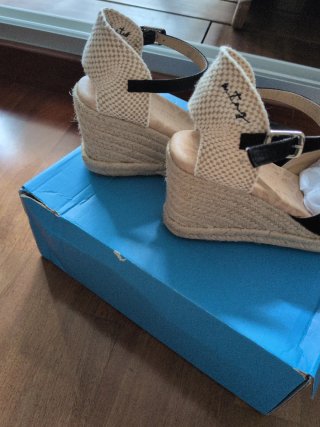 Sandalias esparto Mustang beige/negras talla 38