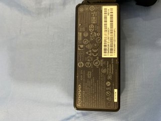 Cargador Lenovo Original 65W