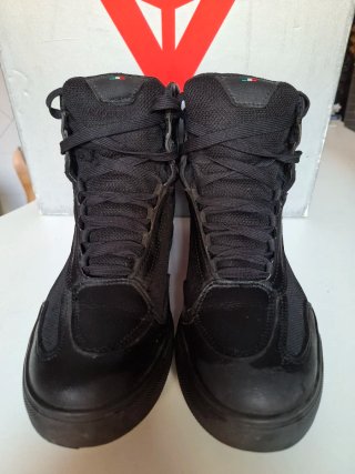 Botas de Moto Dainese Negras.