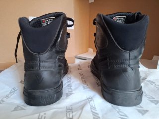 Botas de Moto Dainese Negras.