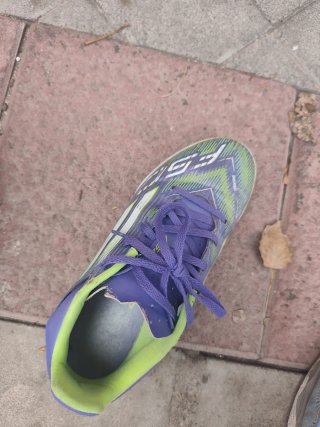 Adidas F50 Talla 40 Morado