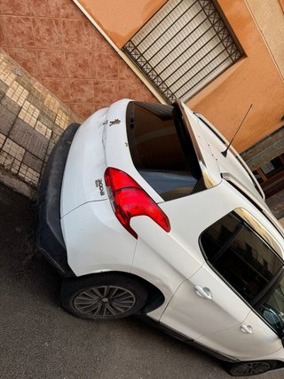 Peugeot 2008 2014