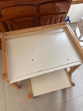 Mesa y silla infantil madera