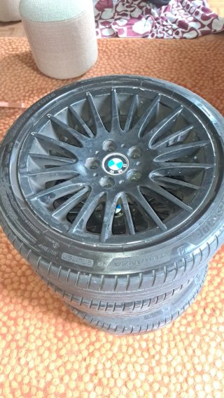 Llantas BMW con neumáticos Bridgestone