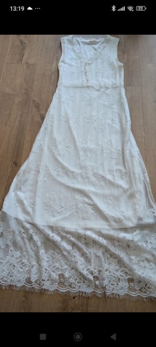 Vestido Largo Blanco de Encaje