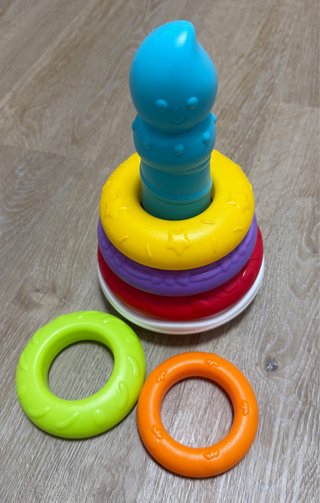 Lote 2 juguetes infantiles – baño + torre