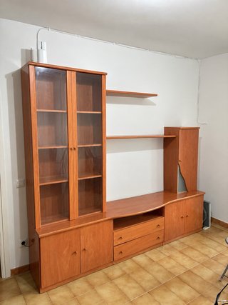 Mueble de Comedor de Madera