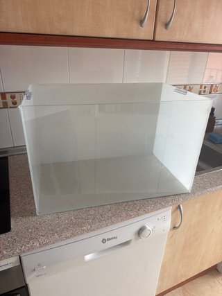 Urna para acuario o terrario vinilado 80L
