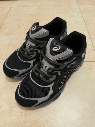Zapatos Deportivos ASICS GEL NYC Negros