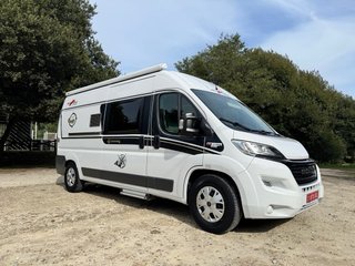 MALIBU CHARMING 2019
