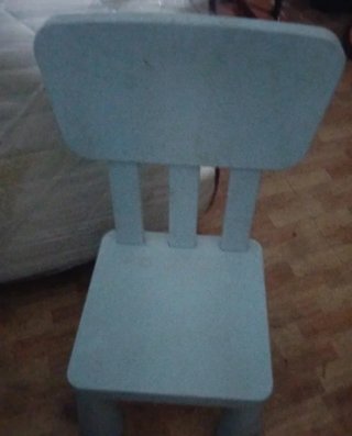 Set de mesa, sillas y taburete