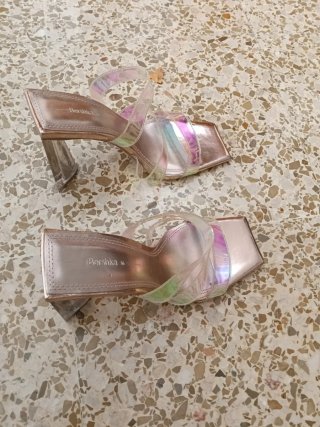 Sandalias Bershka plateadas talla 37