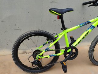 2 Bicicletas y 2 Patinetes Infantiles