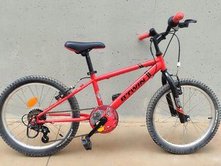 2 Bicicletas y 2 Patinetes Infantiles