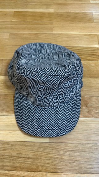Boina con visera
