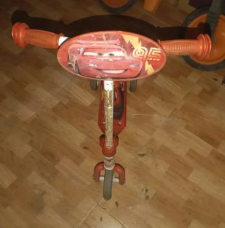 Patinete de rayo mackuyn