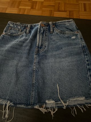 Falda vaquera mini Bershka Talla 32