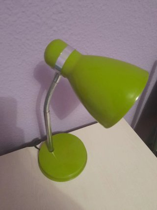 Lámpara flexo verde poco uso