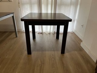Mesa de Comedor de Madera