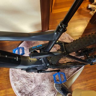Bicicleta eléctrica Cube, motor nuevo. Talla XL