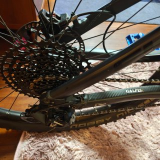 Bicicleta eléctrica Cube, motor nuevo. Talla XL