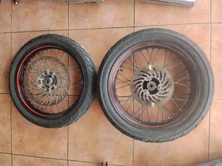 Llantas supermotard Derbi Senda