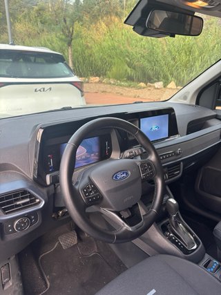 Ford Tourneo Courier 2026 AUTOMÁTICA
