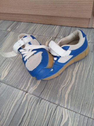 Zapatillas con ruedas talla 33
