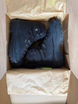 Botas Negras Boreal Trek FDS