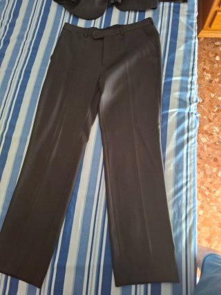 Traje marrón hombre. Precio negociable