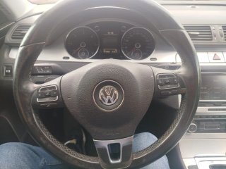 Volkswagen Passat 2010