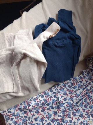 Lote de 4 prendas de ropa para niña 5 a 7 años
