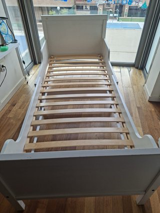 Cama extensible IKEA SUNDVIK + somier LURÖY
