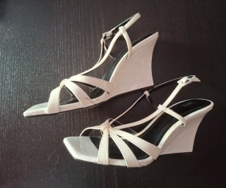 Sandalias de Charol Blanco Zara