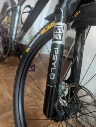 Bicicleta Canyon 29 ( REPINTADO POR ARAÑAZO)
