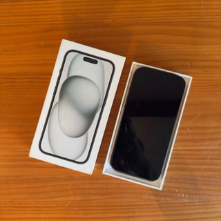 iPhone 15 128 GB, salud de batería al 88%.