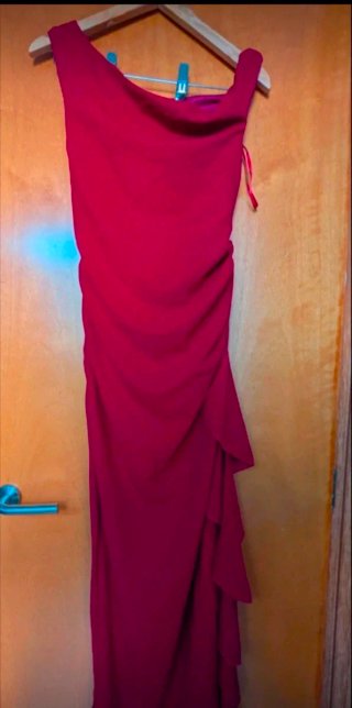 Vestido largo burdeos sin estrenar