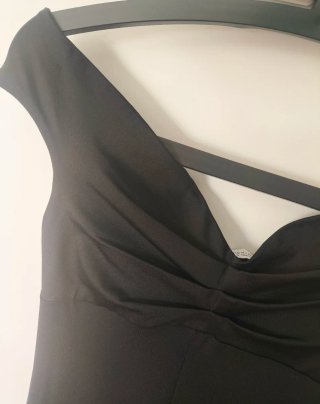 Mono negro Zara mujer.
