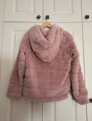 Cazadora de pelo sintético rosa