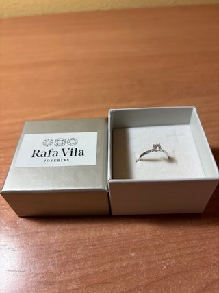 Anillo de Compromiso sin uso