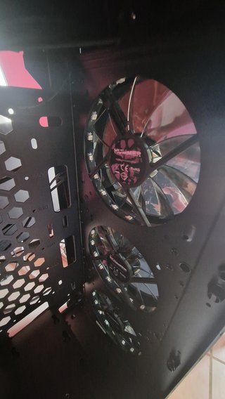 Gabinete ATX RGB con 4 Ventiladores