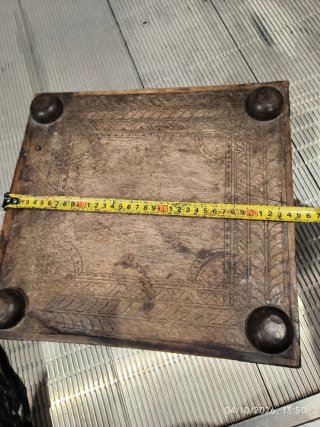 Mesa pequeña vintage de madera