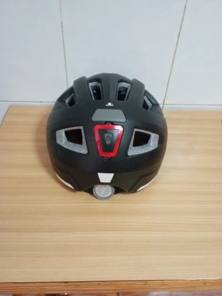 Casco de bicicleta negro